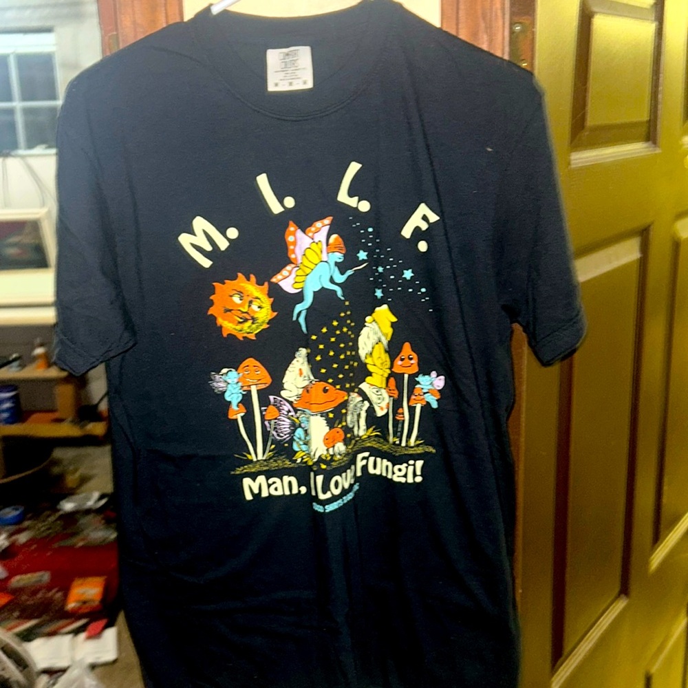 NWOT Mushroom Fungus M.I.L.F. T-shirt